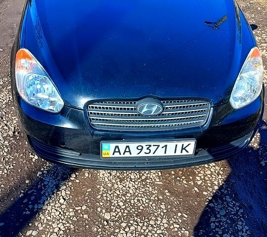 Черный Хендай Акцент, объемом двигателя 1.4 л и пробегом 161 тыс. км за 5400 $, фото 1 на Automoto.ua