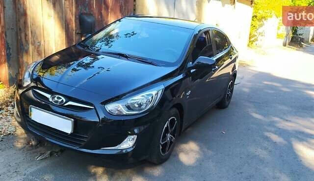 Чорний Хендай Акцент, об'ємом двигуна 0 л та пробігом 45 тис. км за 9800 $, фото 1 на Automoto.ua