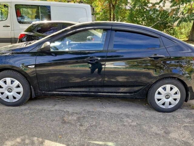 Хендай Акцент 2013 в Белой Церкве на Automoto.ua Черный Хендай Акцент, объемом двигателя 1.4 л и пробегом 324 тыс. км за 5500 $, фото 1 на Automoto.ua