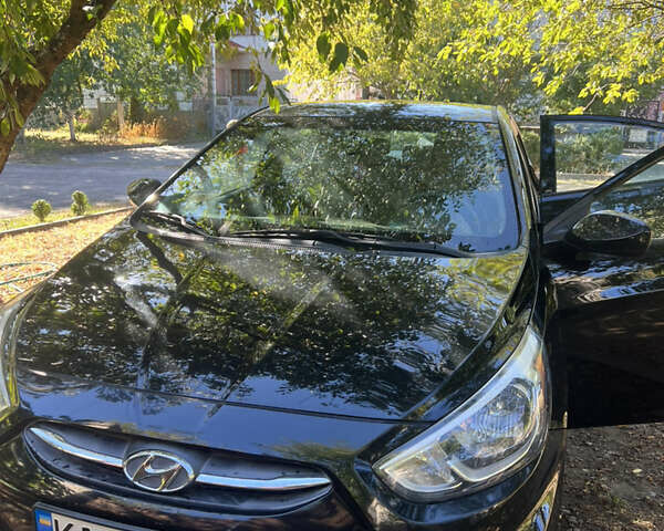 Черный Хендай Акцент, объемом двигателя 1.59 л и пробегом 170 тыс. км за 8300 $, фото 1 на Automoto.ua