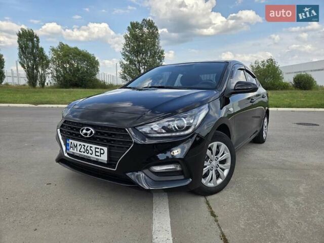 Чорний Хендай Акцент, об'ємом двигуна 1.4 л та пробігом 111 тис. км за 11500 $, фото 1 на Automoto.ua