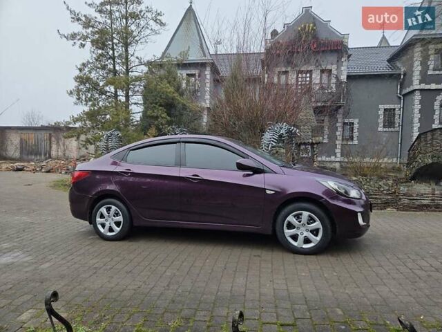 Фиолетовый Хендай Акцент, объемом двигателя 1.4 л и пробегом 178 тыс. км за 7600 $, фото 1 на Automoto.ua