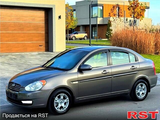 Коричневый Хендай Акцент, объемом двигателя 1.6 л и пробегом 92 тыс. км за 7500 $, фото 1 на Automoto.ua