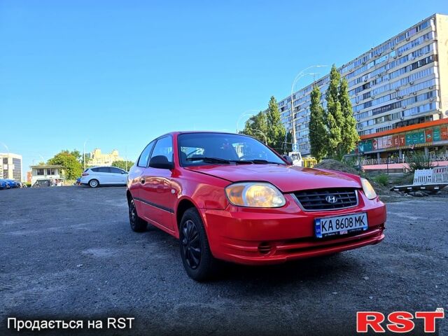 Красный Хендай Акцент, объемом двигателя 1.3 л и пробегом 380 тыс. км за 2250 $, фото 1 на Automoto.ua
