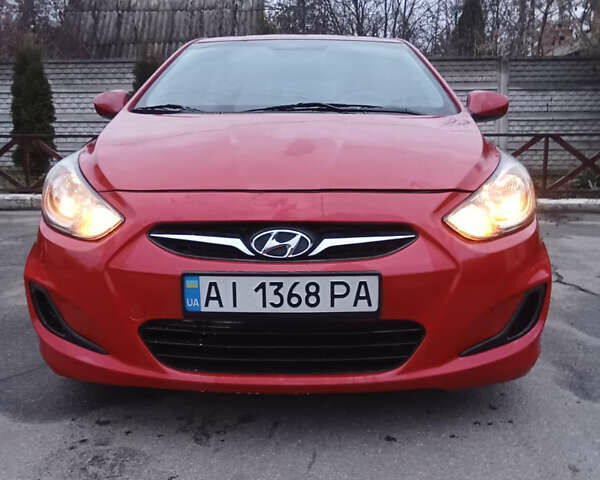 Червоний Хендай Акцент, об'ємом двигуна 1.6 л та пробігом 180 тис. км за 6500 $, фото 1 на Automoto.ua