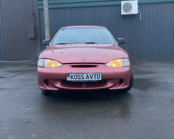 Червоний Хендай Акцент, об'ємом двигуна 1.4 л та пробігом 230 тис. км за 1750 $, фото 1 на Automoto.ua