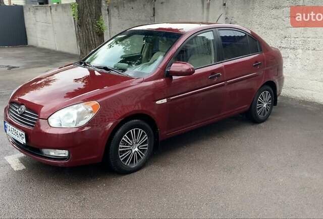 Красный Хендай Акцент, объемом двигателя 1.4 л и пробегом 219 тыс. км за 6000 $, фото 1 на Automoto.ua