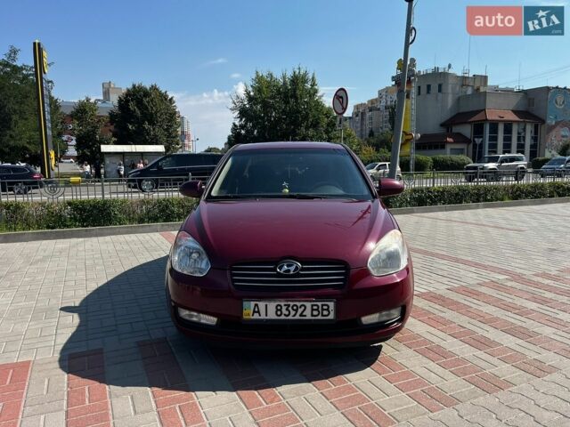Красный Хендай Акцент, объемом двигателя 1.4 л и пробегом 380 тыс. км за 3900 $, фото 1 на Automoto.ua