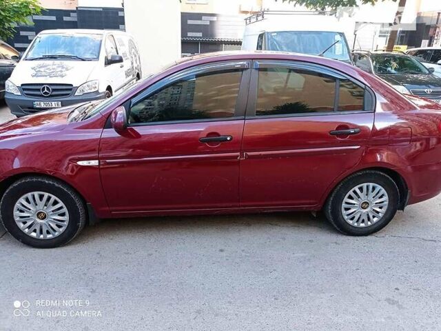 Красный Хендай Акцент, объемом двигателя 1.5 л и пробегом 235 тыс. км за 4100 $, фото 1 на Automoto.ua