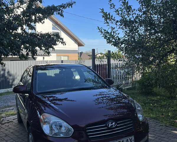 Червоний Хендай Акцент, об'ємом двигуна 1.4 л та пробігом 181 тис. км за 4800 $, фото 1 на Automoto.ua