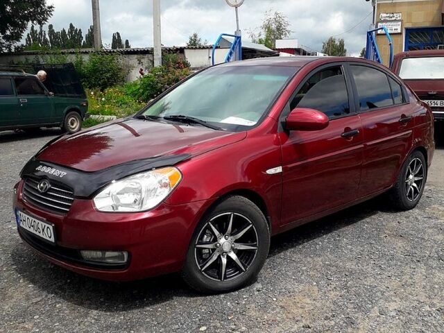 Червоний Хендай Акцент, об'ємом двигуна 1.4 л та пробігом 200 тис. км за 4500 $, фото 1 на Automoto.ua