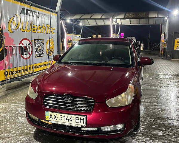 Червоний Хендай Акцент, об'ємом двигуна 1.6 л та пробігом 196 тис. км за 5800 $, фото 1 на Automoto.ua