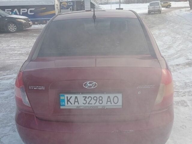 Червоний Хендай Акцент, об'ємом двигуна 1.4 л та пробігом 325 тис. км за 3000 $, фото 1 на Automoto.ua