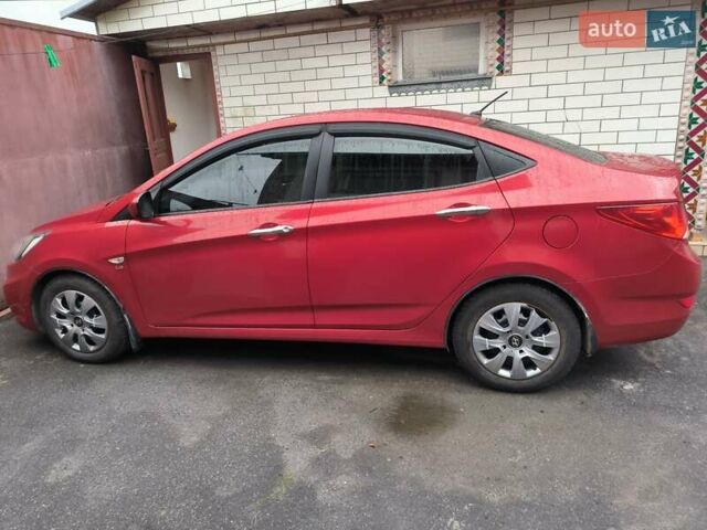 Червоний Хендай Акцент, об'ємом двигуна 1.6 л та пробігом 80 тис. км за 7893 $, фото 1 на Automoto.ua