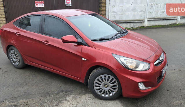 Красный Хендай Акцент, объемом двигателя 1.4 л и пробегом 230 тыс. км за 6900 $, фото 1 на Automoto.ua