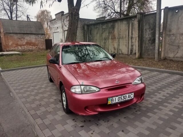 Червоний Хендай Акцент, об'ємом двигуна 1.4 л та пробігом 200 тис. км за 1250 $, фото 1 на Automoto.ua