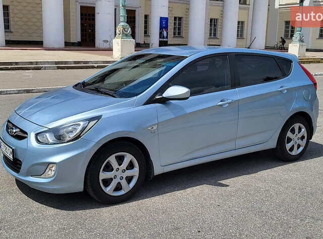 Сірий Хендай Акцент, об'ємом двигуна 1.59 л та пробігом 92 тис. км за 8500 $, фото 1 на Automoto.ua