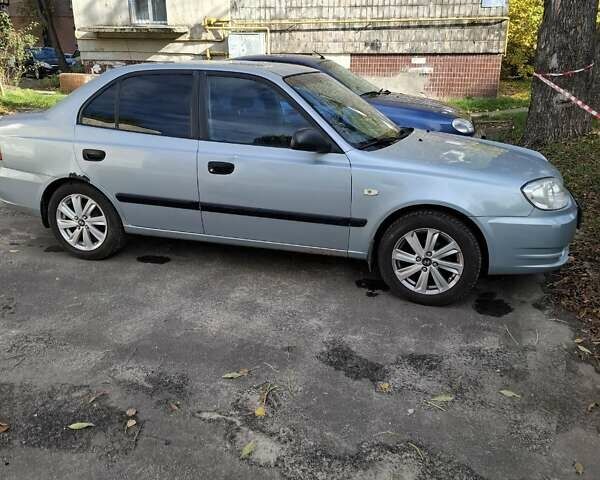 Сірий Хендай Акцент, об'ємом двигуна 1.5 л та пробігом 145 тис. км за 3400 $, фото 1 на Automoto.ua