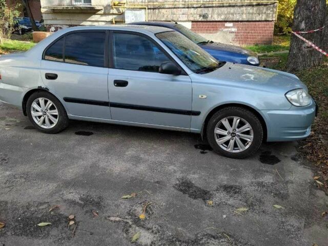 Сірий Хендай Акцент, об'ємом двигуна 1.5 л та пробігом 145 тис. км за 3400 $, фото 1 на Automoto.ua