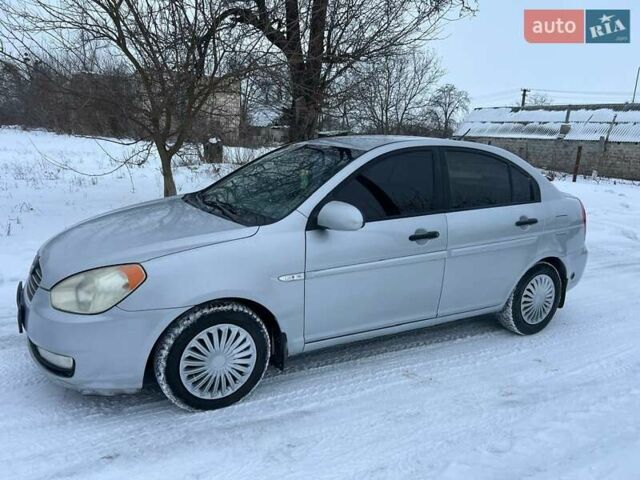 Серый Хендай Акцент, объемом двигателя 1.4 л и пробегом 189 тыс. км за 3900 $, фото 1 на Automoto.ua