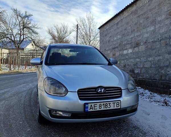 Сірий Хендай Акцент, об'ємом двигуна 1.4 л та пробігом 230 тис. км за 4700 $, фото 1 на Automoto.ua