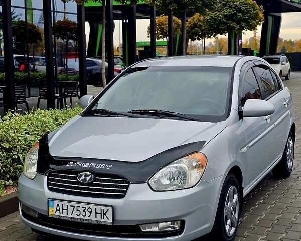 Хендай Акцент 2007 у Дніпро (Дніпропетровську) на Automoto.ua Сірий Хендай Акцент, об'ємом двигуна 1.4 л та пробігом 159 тис. км за 4850 $, фото 1 на Automoto.ua