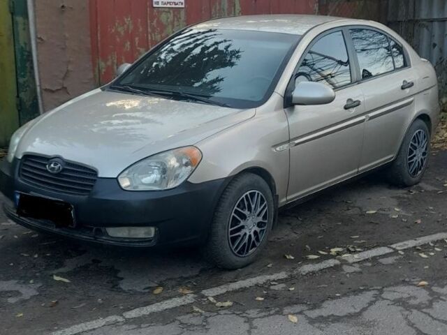 Серый Хендай Акцент, объемом двигателя 0 л и пробегом 216 тыс. км за 4750 $, фото 1 на Automoto.ua