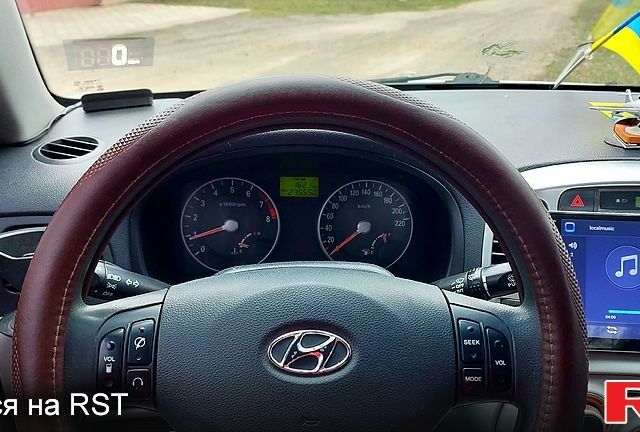 Хендай Акцент 2007 у Кривому Розі на Automoto.ua Сірий Хендай Акцент, об'ємом двигуна 1.4 л та пробігом 275 тис. км за 4000 $, фото 1 на Automoto.ua