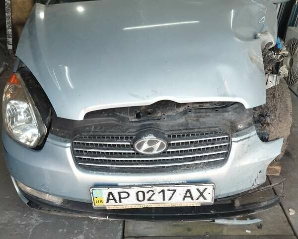 Серый Хендай Акцент, объемом двигателя 1.5 л и пробегом 180 тыс. км за 2500 $, фото 1 на Automoto.ua