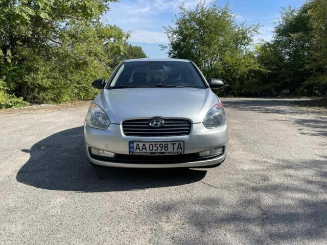 Сірий Хендай Акцент, об'ємом двигуна 1.4 л та пробігом 153 тис. км за 5500 $, фото 1 на Automoto.ua