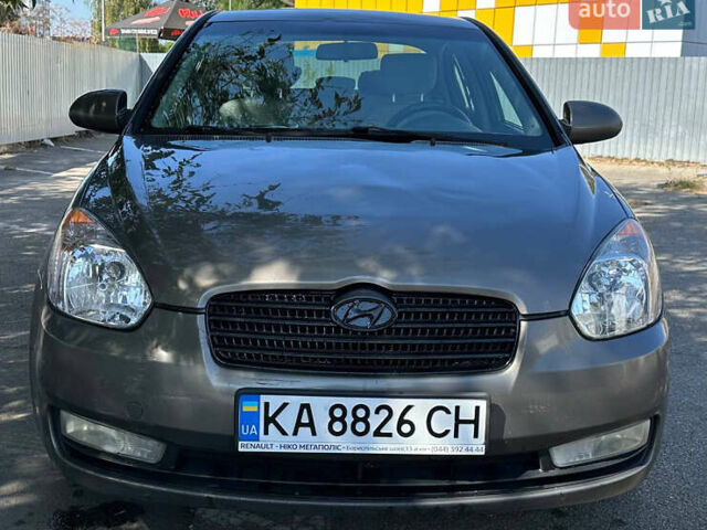 Сірий Хендай Акцент, об'ємом двигуна 1.4 л та пробігом 206 тис. км за 4900 $, фото 1 на Automoto.ua