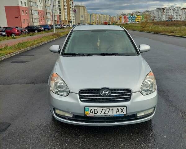 Хендай Акцент 2008 в Виннице на Automoto.ua Серый Хендай Акцент, объемом двигателя 1.6 л и пробегом 240 тыс. км за 5600 $, фото 1 на Automoto.ua