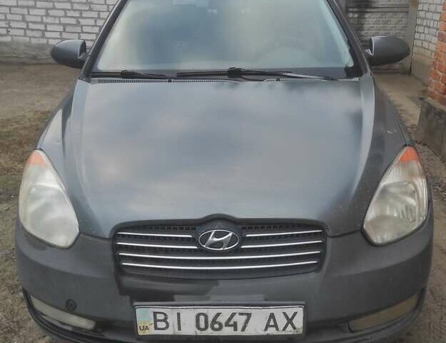 Серый Хендай Акцент, объемом двигателя 1.4 л и пробегом 424 тыс. км за 4500 $, фото 1 на Automoto.ua