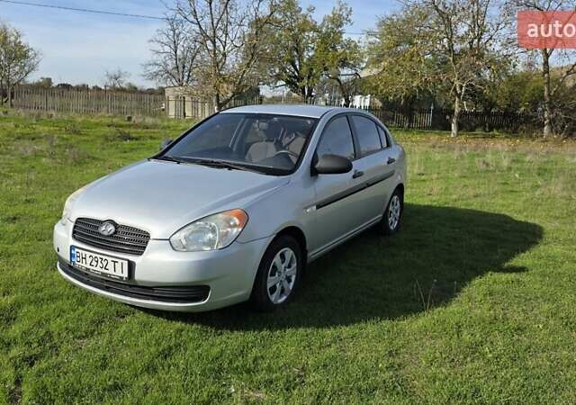 Хендай Акцент 2008 в Одессе на Automoto.ua Серый Хендай Акцент, объемом двигателя 1.4 л и пробегом 186 тыс. км за 5500 $, фото 1 на Automoto.ua