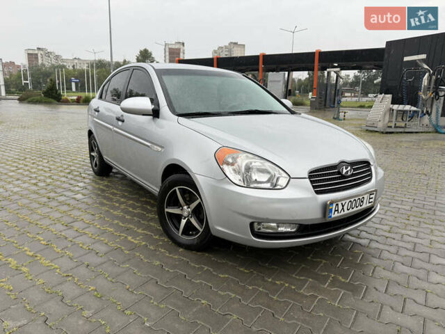 Серый Хендай Акцент, объемом двигателя 1.49 л и пробегом 190 тыс. км за 6200 $, фото 1 на Automoto.ua