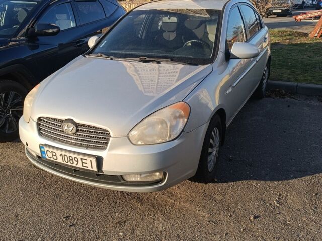 Серый Хендай Акцент, объемом двигателя 1.6 л и пробегом 246 тыс. км за 4900 $, фото 1 на Automoto.ua