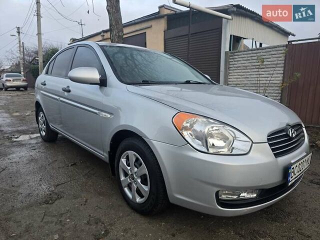 Серый Хендай Акцент, объемом двигателя 1.4 л и пробегом 82 тыс. км за 6600 $, фото 1 на Automoto.ua