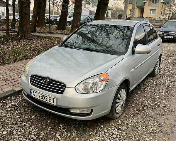 Серый Хендай Акцент, объемом двигателя 1.4 л и пробегом 271 тыс. км за 3400 $, фото 1 на Automoto.ua