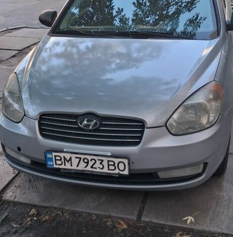 Сірий Хендай Акцент, об'ємом двигуна 1.4 л та пробігом 99 тис. км за 3699 $, фото 1 на Automoto.ua