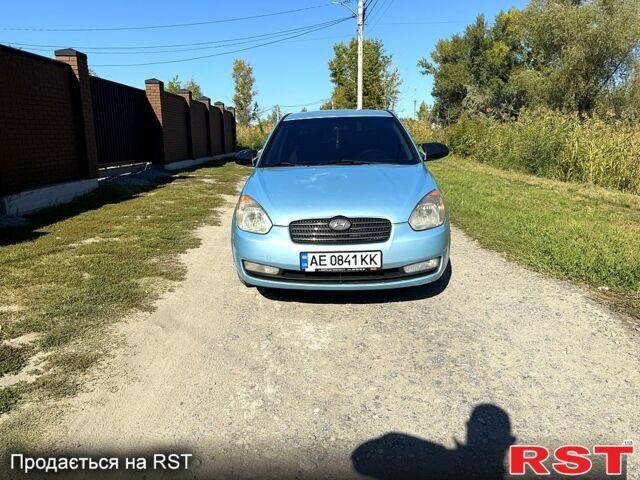 Сірий Хендай Акцент, об'ємом двигуна 1.4 л та пробігом 204 тис. км за 5000 $, фото 1 на Automoto.ua