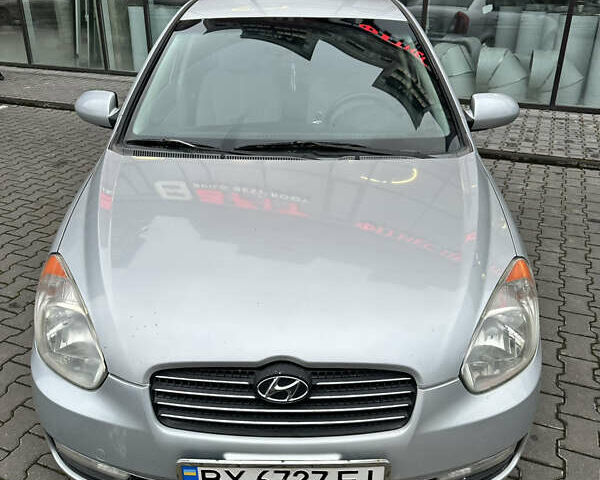 Серый Хендай Акцент, объемом двигателя 1.4 л и пробегом 207 тыс. км за 3850 $, фото 1 на Automoto.ua