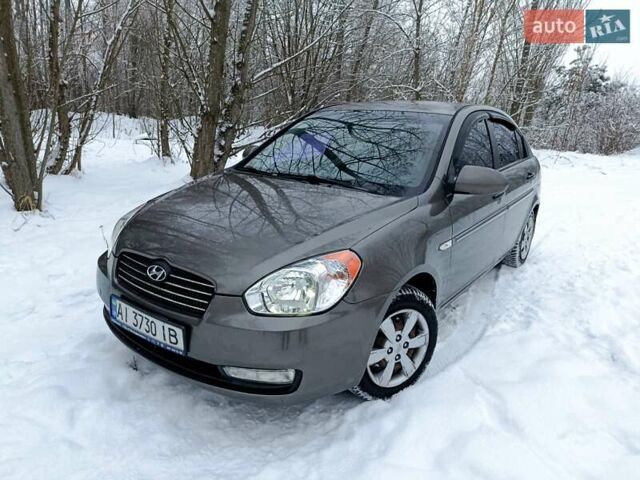 Серый Хендай Акцент, объемом двигателя 1.4 л и пробегом 293 тыс. км за 4800 $, фото 1 на Automoto.ua