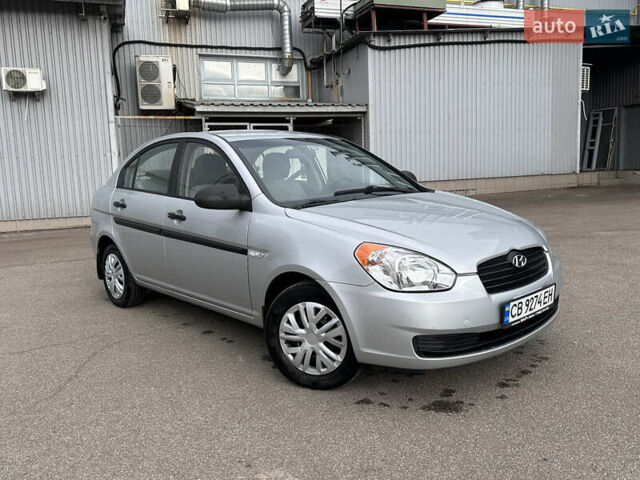 Серый Хендай Акцент, объемом двигателя 1.4 л и пробегом 158 тыс. км за 4300 $, фото 1 на Automoto.ua