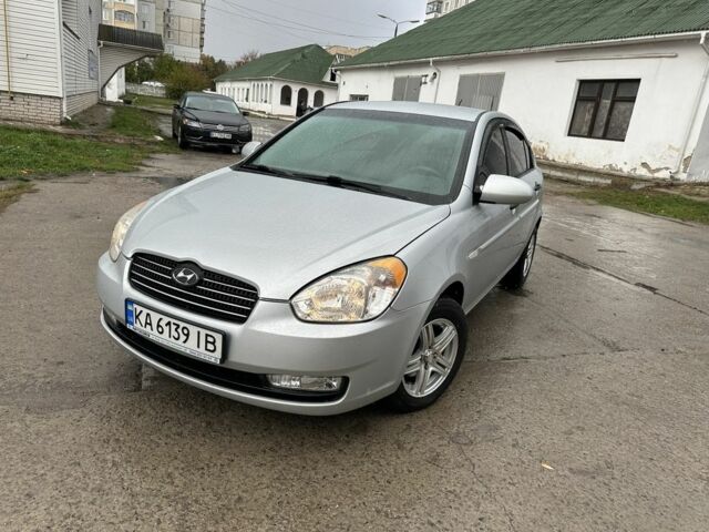 Сірий Хендай Акцент, об'ємом двигуна 1.4 л та пробігом 96 тис. км за 5600 $, фото 1 на Automoto.ua