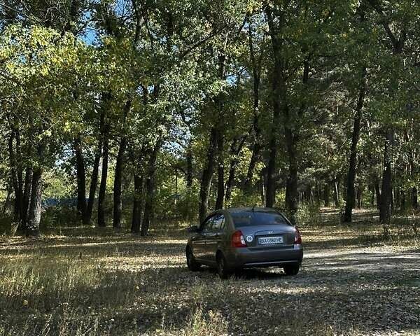 Сірий Хендай Акцент, об'ємом двигуна 1.4 л та пробігом 250 тис. км за 5400 $, фото 1 на Automoto.ua