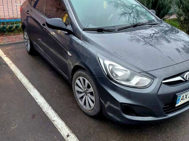 Серый Хендай Акцент, объемом двигателя 1.4 л и пробегом 165 тыс. км за 6500 $, фото 1 на Automoto.ua