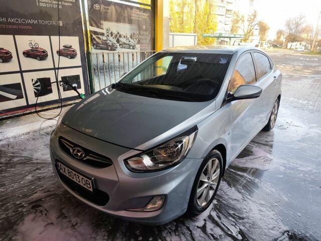 Серый Хендай Акцент, объемом двигателя 1.6 л и пробегом 227 тыс. км за 6350 $, фото 1 на Automoto.ua