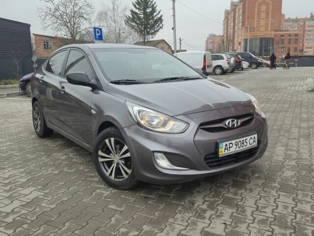 Сірий Хендай Акцент, об'ємом двигуна 1.4 л та пробігом 98 тис. км за 8300 $, фото 1 на Automoto.ua