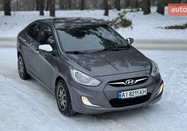 Сірий Хендай Акцент, об'ємом двигуна 1.4 л та пробігом 184 тис. км за 7000 $, фото 1 на Automoto.ua