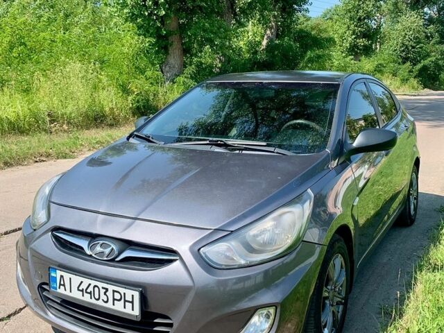 Серый Хендай Акцент, объемом двигателя 1.4 л и пробегом 260 тыс. км за 5800 $, фото 1 на Automoto.ua